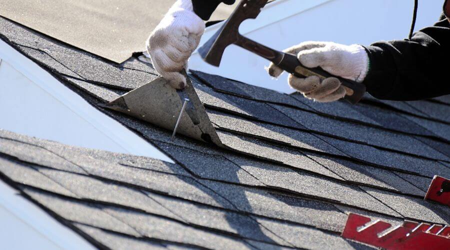 Expert flood damage restoration services in Sherrill, IA